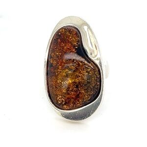 Elegant Silver 925 and Amber Ring